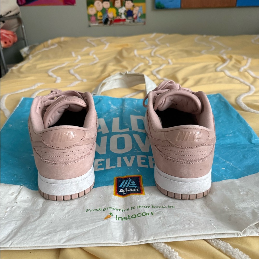 Nike Dunks - Picture 5 of 5